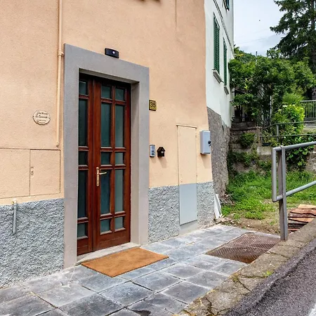 Le Lavande Lägenhet Castro (Lombardy)